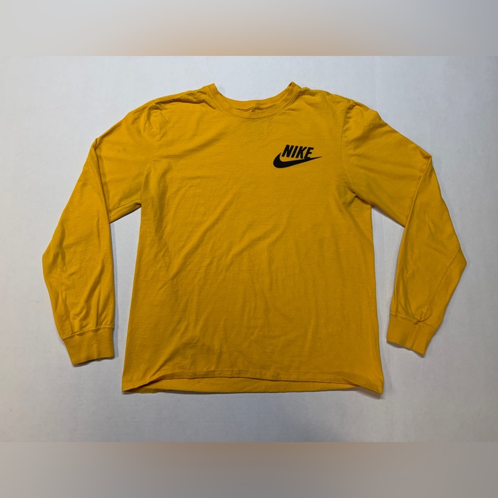 Nike Long Sleeve Yellow‎ Men’s Medium The Nike Tee